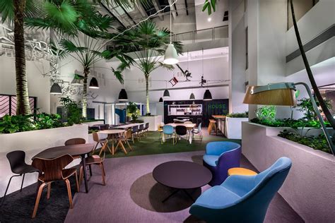 2,000+ vectors, stock photos & psd files. Club House | Restaurants in Chinatown, Singapore