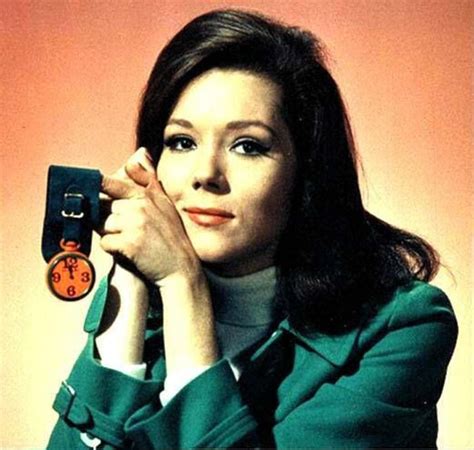 20 Pictures Of Diana Rigg Remembering The Deadly Adorable Emma Peel