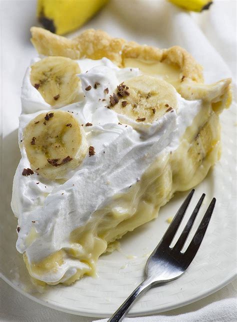 Old Fashioned Banana Cream Pie Chocolate Dessert Recipes Omg