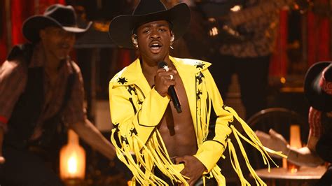 Old Town Road Rapper Lil Nas X Appears To Come Out During Pride Month