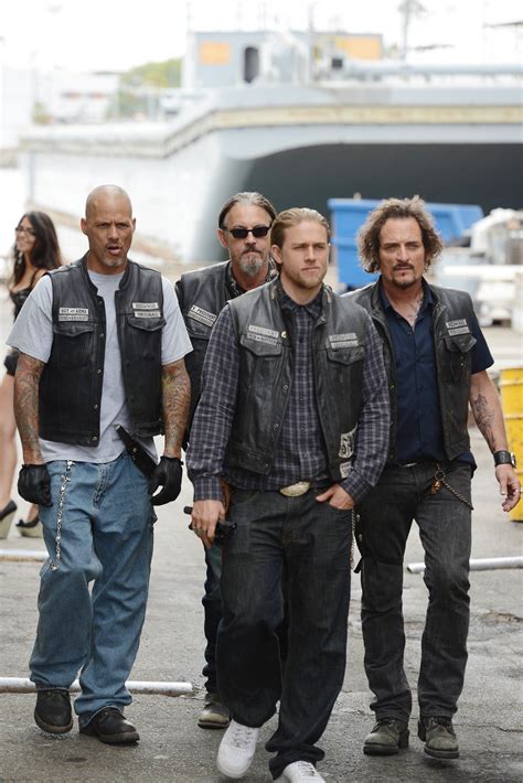 25 Pictures Of Charlie Hunnam On Sons Of Anarchy That Are Nothing Short Of Badass Sons Of