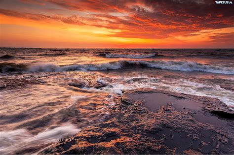 Morze Fale Piękny Zachód Słońca