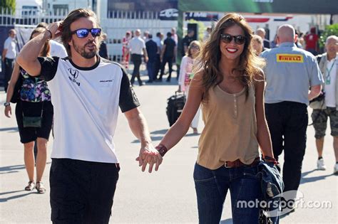 Know biography of fernando alonso, chronology and past results. Fernando Alonso, McLaren with his girlfriend Lara Alvarez ...