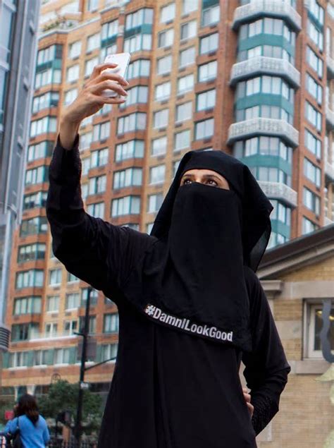 Two Artists Are Taking Hijab Selfies And Declaring Damn I Look Good