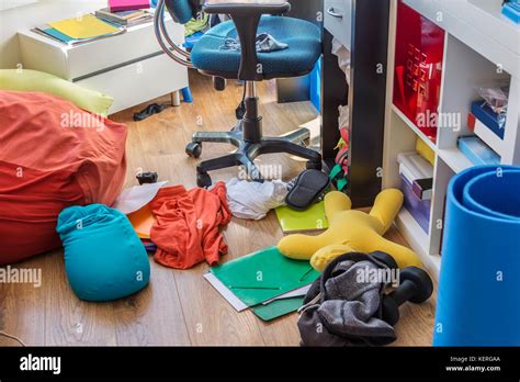 Messy Bedroom Teen Boy Hi Res Stock Photography And Images Alamy