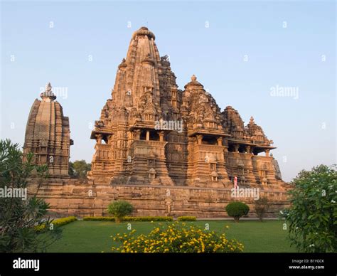 Khajuraho Madhya Pradesh India Asia Vishvanath Hindu Temple In Western