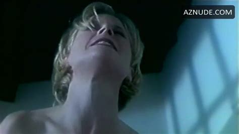 Julie Bowen Breasts Body Double Part In Amy S O Upskirt Tv