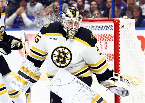 Boston Bruins Goalie Leaves Game Injured Nhl Trade Rumors