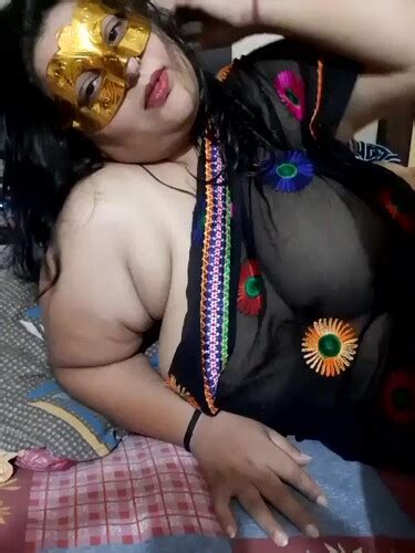 Divya Indian BBW Wife Full Naked And Giving Blowjob On Live Show Live