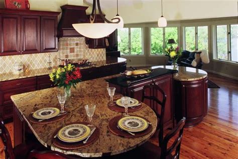 I want to build a bbq island along the wall, brick current design leaves a 2.5 gap between bottom of island and wall. Traditional kitchen with large granite-topped island ...