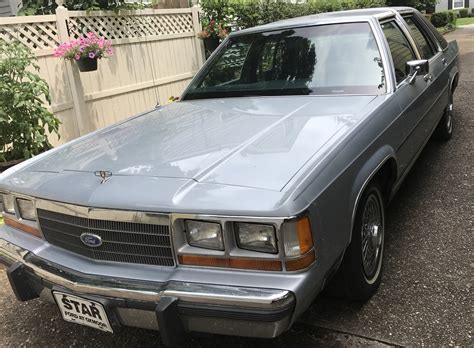 This car is serving as a daily driver to help me keep miles off of the mustang. 1989 Ford Crown Victoria Test Drive Review - CarGurus