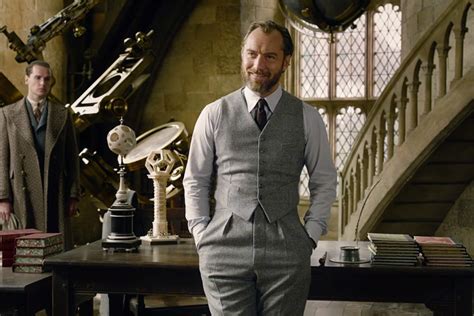 First Trailer For Fantastic Beasts The Crimes Of Grindelwald Starring