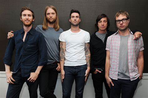 Memories Maroon 5 And Apple Team Up For New App Feature Billboard