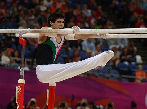 El bajacaliforniano daniel corral obtiene plaza olímpica luego de su participación en el all around individual, dentro del campeonato del mundo que se celebra en stuttgart, alemania. Gimnasia / Daniel Corral | El gimnasta Daniel Corral, al ...