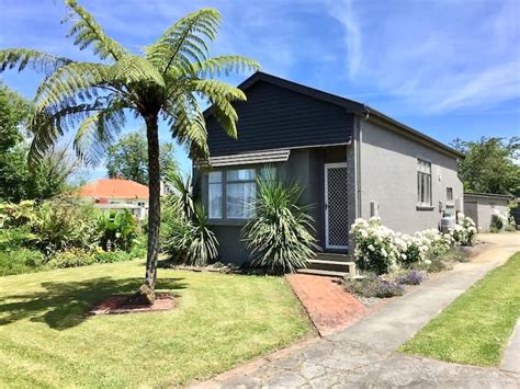 Riverview Cottage Cottages For Rent In Whanganui Manawatu Wanganui