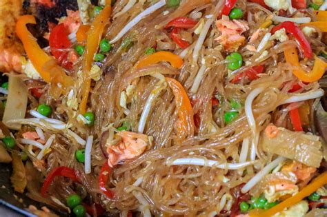 Singapore noodles (fried bee hoon) in singapore don't actually have curry in it as well! Quick Singapore Noodles With Salmon