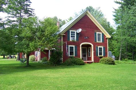 This Historic Schoolhouse Home Has Everything In It Maine House Old