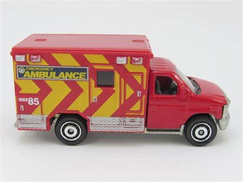 Collection Update The Matchbox 09 Ford E 350 Ambulance Lamleygroup