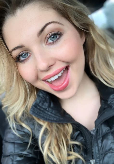 Pictures Of Famous Women The Perfect Beauty Of Sammi Hanratty