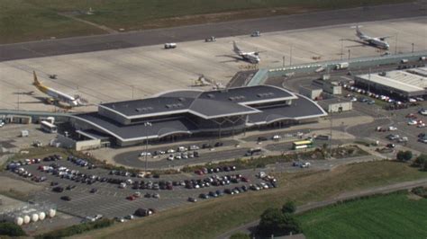 Investigation Begins On Terminal Roof At Guernsey Airport Itv News