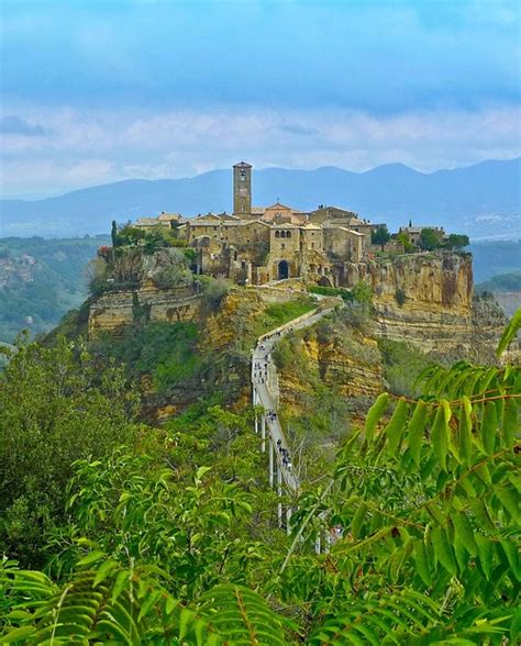 Il Paese Che Muore The Dying Town Civita Di Bagnoregio Things From