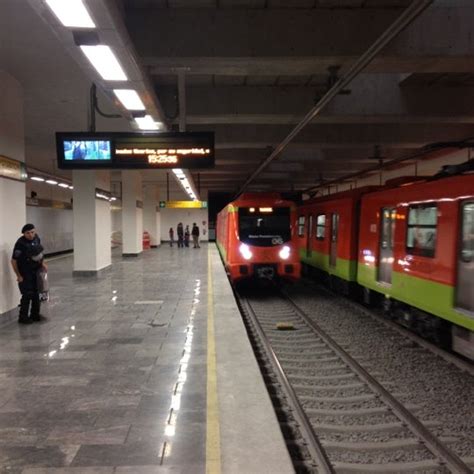 Línea 8 en estación atlalilco. Metro Atlalilco (Líneas 8 y 12) - Estación de metro en Amp ...