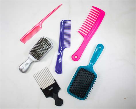 Every Type of Brush and Comb a Natural Should Have - Alikay Blog
