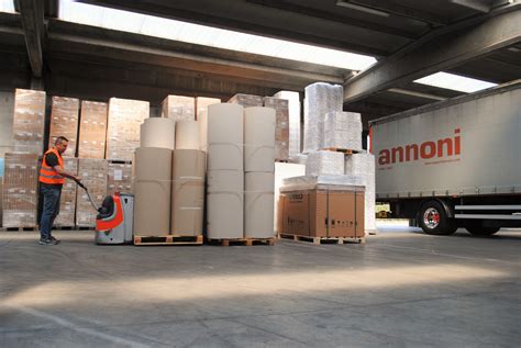 Logistica e deposito merci a Como | Trasporti Annoni