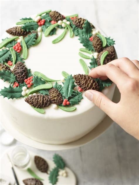 Thank you and merry christmas! 16 Mouthwatering Christmas Cake Decoration Ideas 2020 | Pouted