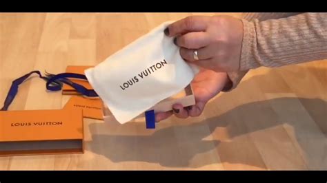 Lv Key Pouch How To Open Key Ring Slg Youtube