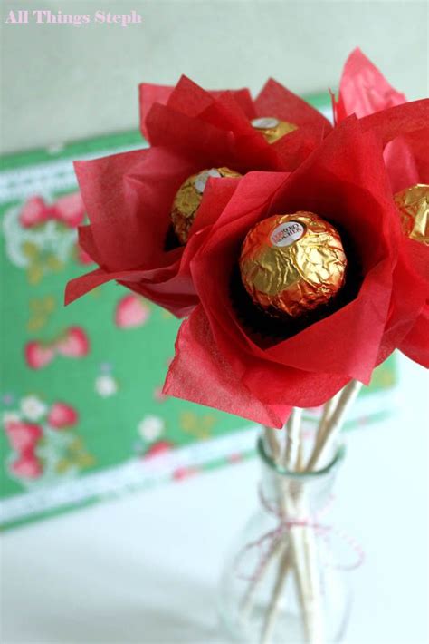 Quilling paper strips, about 2 to 3 strips. small ferrero rocher bouquet - Google Search | Ferrero ...