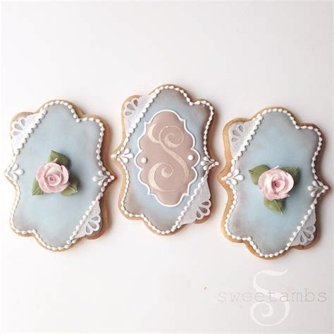 Learn How To Make Beautiful Monogrammed Wedding Cookies In This