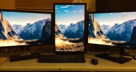 Some wallpapers even offer corsair icue and razer chroma support, along with. Wallpaper for Vertical Monitor (58+ images)