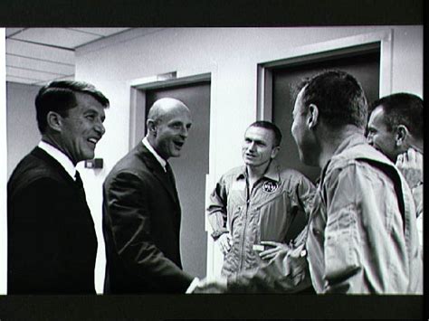 Gemini 6 Crew Greets Returning Gemini 7 Crew