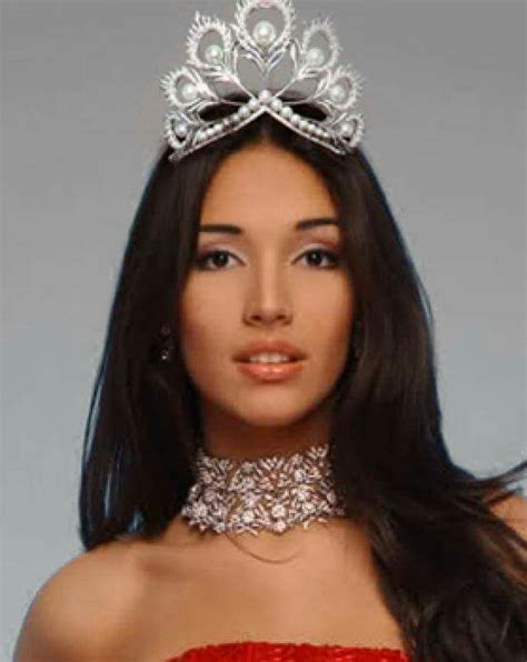Amelia Vega Dominican Republic Miss Universe 2003 Pageant Crowns Beauty Beauty Queens