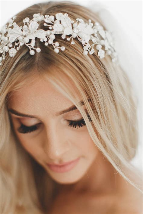 20 Gorgeous Bridal Headpieces For Sophisticated Brides