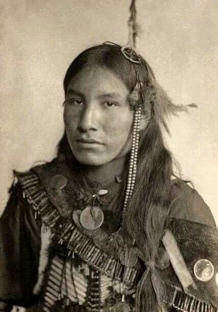 pin by julie messer on indigenous peoples native american men native american peoples native