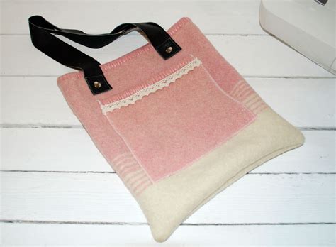 Make Your Own Blanket Tote Bag Tutorial Missy Bonkers