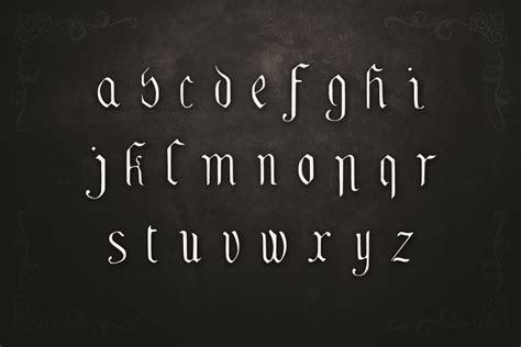 Griffin A Blackletter Typeface 347016 Regular Font Bundles