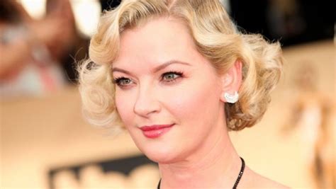 Gretchen Mol S Height In Cm Feet And Inches Weight And Body