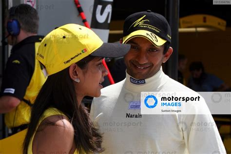 Narain Karthikeyan Ind Jordan With His Girlfriend Formula One World Championship Rd2