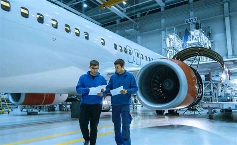 Aircraft Maintenance Engineer Career And Job Opportunity