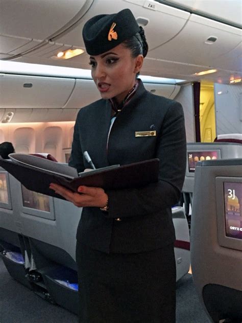 Qatar Airways Cabin Crew Cheif Airline Attendant Flight Attendant Uniform Qatar Airways Cabin