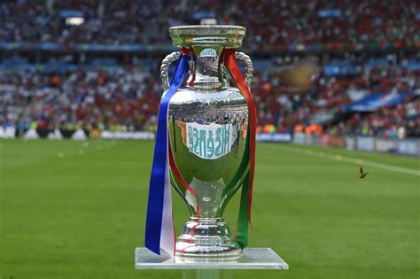 Portogallo, volano i socialisti, record negativo per la destra. Il Portogallo ha vinto gli Europei di calcio - Il Post