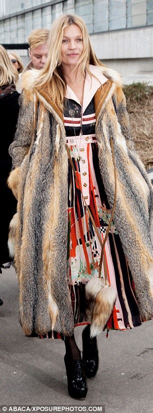 Kate Moss Wears Long Fur Coat For Second Day In A Row Daily Mail Online