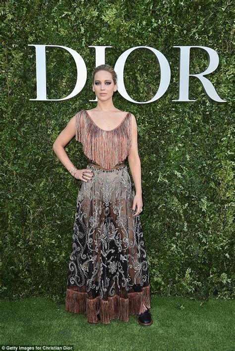 Jennifer Lawrence Looks Chic At Dior Paris Show Daily Mail Online