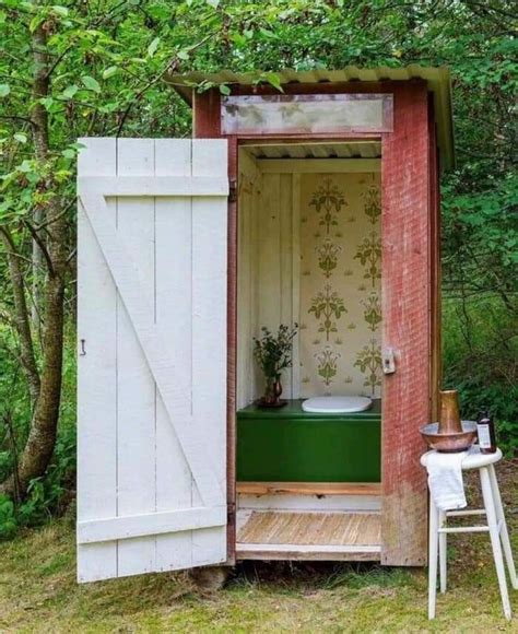 Pin By Urpe On Outhouses In 2020 Outdoor Toilet Outhouse Bathroom