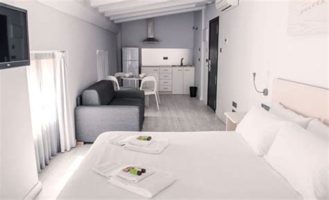 Valencia es una ciudad perfecta para disfrutar de su gastronomía, hay excelentes restaurantes a precios muy competitivos. Valenciaflats Somos la primera cadena de apartamentos turísticos de la ciudad de Valencia ...