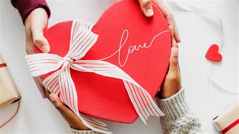 Valentine's day is a holiday fraught with potential pitfalls for how to appropriately express your affection to your significant other or potential love interest. 10 Valentine's Day Gift Ideas Under $20