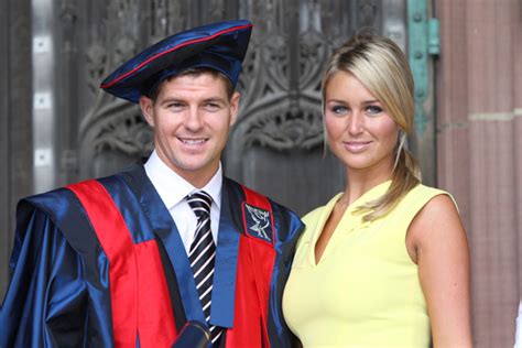 How did she meet steven gerrard? Sports Super Stars: Steven Gerrard His Wife Pics 2012